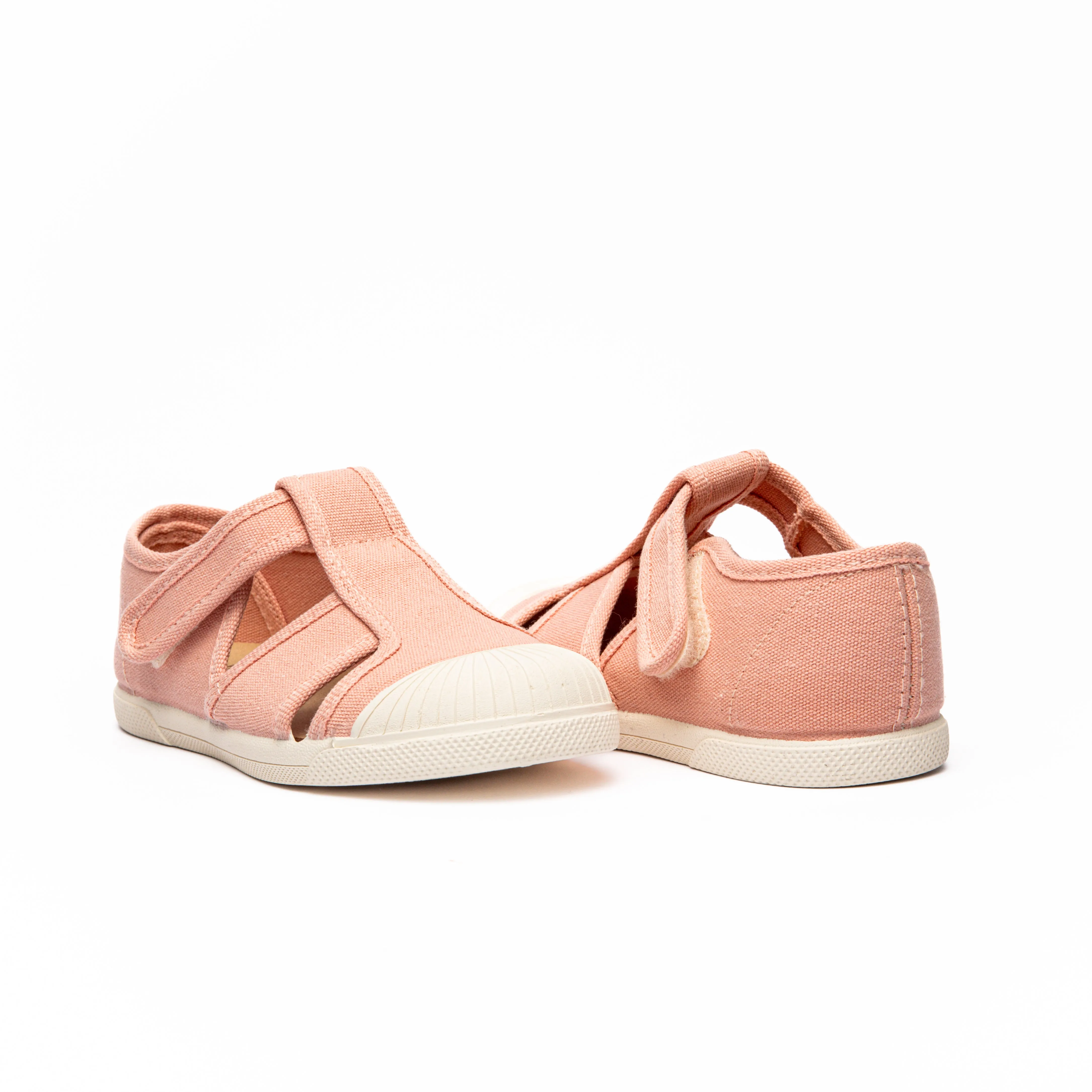 Canvas Captoe Sandal in Peach