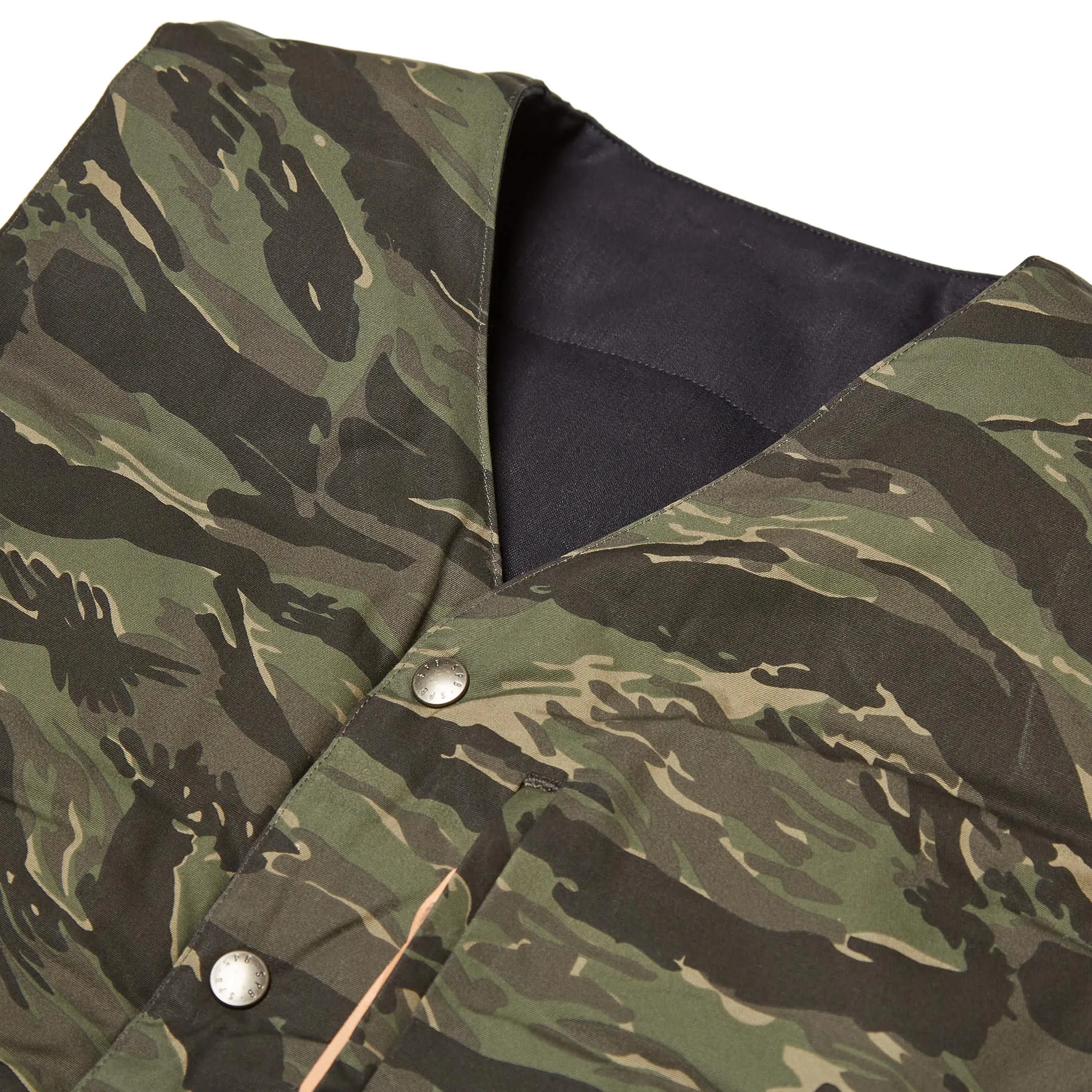 Spellbound Thinsulate Reversible GiletNavy & Camo