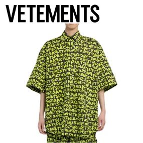 VETEMENTS  |Street Style Short Sleeves Oversized Logo Shirts